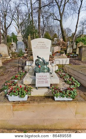Grave Of Armand Fernandez In Paris