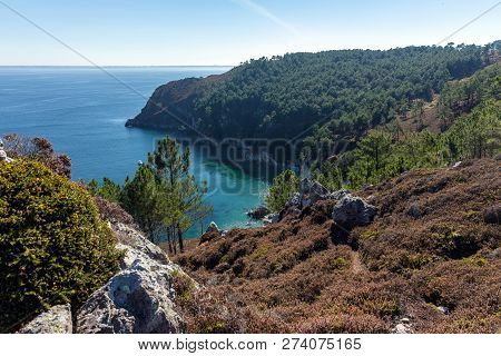 View Of La Pointe De Rostudel On The Crozon Peninsula (finistere, France)