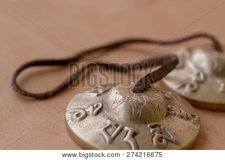 Metal Antique Musical Percussion Instrument Tingsha: Musical Bowls With Eight Ancient Symbols Of Wea