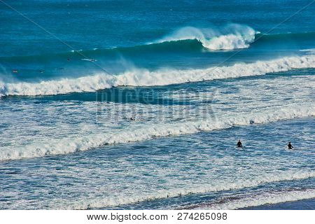 Big Waves At Trebarwith Strand Beach With Body Surfers