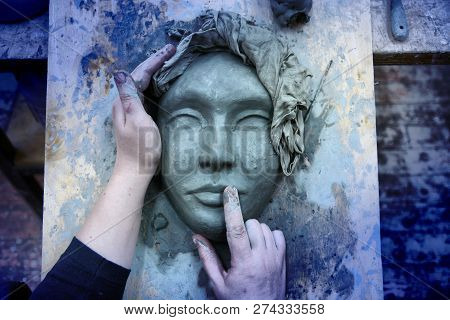 Russia, Moscow-december 15, 2018.sculpture Lessons At Moscow State Art Institute Named After Surikov