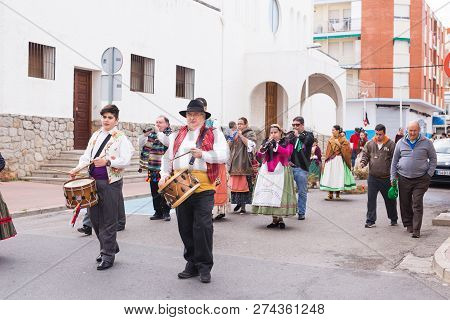 Oropesa Del Mar, Spain - January 13, 2018: Holiday Procession On Festival Of Saint Anthony In The St
