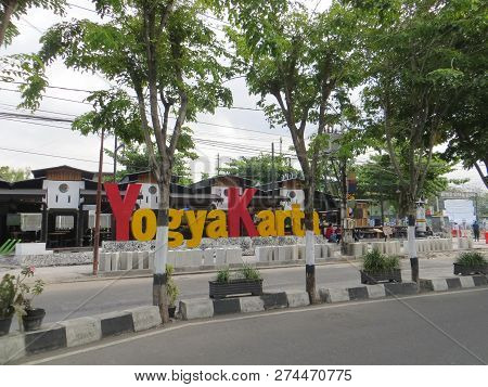 Yogyakarta, Indonesia - October 31, 2018: Signpost Of Yogyakarta On Jalan Pasar Kembang.