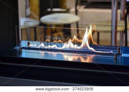 Biofireplace Burn On Ethanol Gas. Contemporary Mount Biofuel