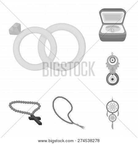 Vector Design Of Jewelery And Necklace Symbol. Set Of Jewelery And Pendent Vector Icon For Stock.