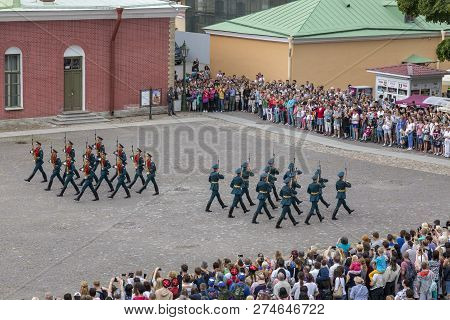 St. Petersburg, Russia - August 11, 2018: The Ceremony Of Divorce Of The Guard Of Honor In The Narys