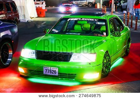 Dubai, Uae - November 15, 2018: Motor Car Lexus Ls400 Takes Part In The Annual Gulf Car Festival.