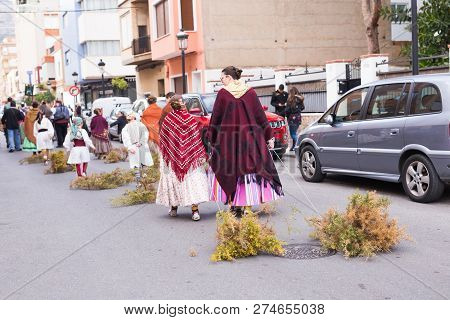 Oropesa Del Mar, Spain - January 13, 2018: Holiday Procession On Festival Of Saint Anthony In The St