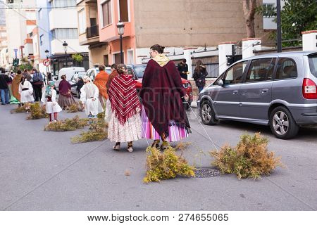 Oropesa Del Mar, Spain - January 13, 2018: Holiday Procession On Festival Of Saint Anthony In The St