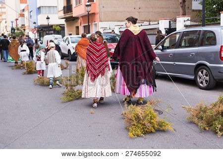 Oropesa Del Mar, Spain - January 13, 2018: Holiday Procession On Festival Of Saint Anthony In The St