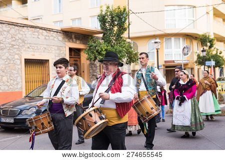 Oropesa Del Mar, Spain - January 13, 2018: Holiday Procession On Festival Of Saint Anthony In The St