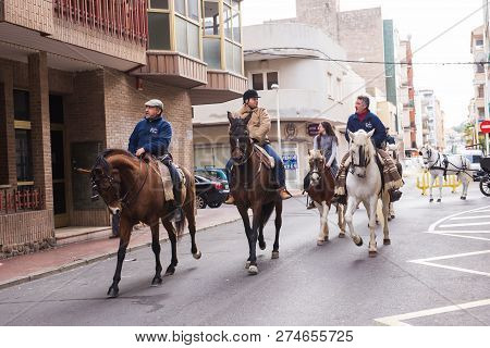 Oropesa Del Mar, Spain - January 13, 2018: Holiday Procession On Festival Of Saint Anthony In The St