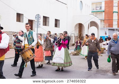 Oropesa Del Mar, Spain - January 13, 2018: Holiday Procession On Festival Of Saint Anthony In The St