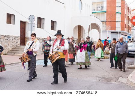 Oropesa Del Mar, Spain - January 13, 2018: Holiday Procession On Festival Of Saint Anthony In The St