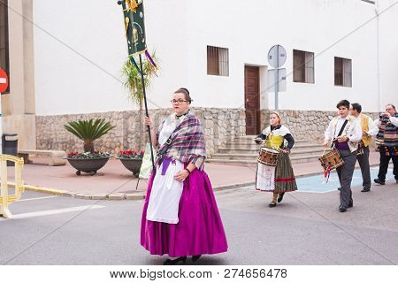 Oropesa Del Mar, Spain - January 13, 2018: Holiday Procession On Festival Of Saint Anthony In The St