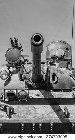 Tank Vi