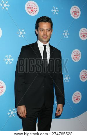 LOS ANGELES - NOV 14:  Stephen Colletti at the 