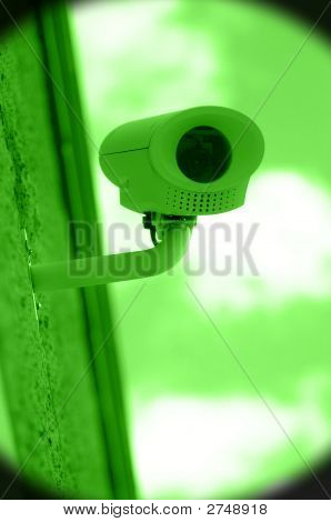 Nightvision af overvågningskamera på bygningen