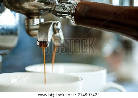 Always Perfectly Prepares Your Drinks. Espresso Making With Portafilter. Coffee Cups. Small Cups To 