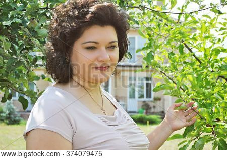 Concept Of Life Modern Mature Woman, Lifestyle Citizen Peoples, Lady At Spring Or Summmer Day. Middl