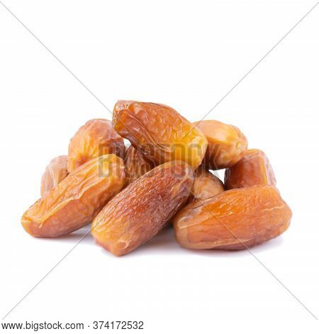 Isolated Group Of Dried Sweet Deglet Nour Date Fruites In Translucent Bowl And Dark Blue Napkin.orga