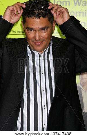LOS ANGELES - 30 Ott: Nicholas Turturro alla Premiere di 