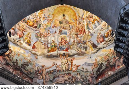 Florence, Italy - May 2018: Interior Of Cathedral Of Saint Mary Of The Flower (cattedrale Di Santa M