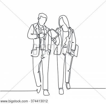 One Single Line Drawing Of Young Couple Male And Female Employees Discussing New Strategy Plan To Co