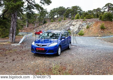 Nghe An, Viet Nam - July 18, 2015: Mazda Cx-5 Car Running On The Beach Road In Vietnam