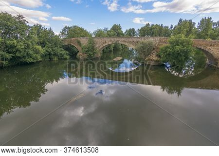The Bridge Of La Vizana Is Of Roman Origin And Is The Limit Between The Provinces Of Zamora And León