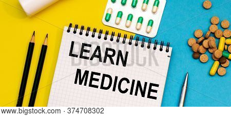 Treatment Word, Learn Medicine Word With Medical Concepts And Medical Equipment