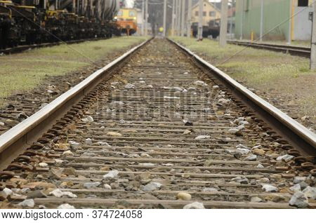 Wooden Sleepers For Railway Tracks