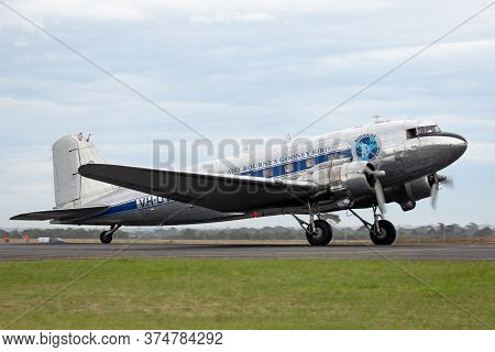 Avalon, Australia - February 28, 2015: Vintage Douglas Dc-3 Airliner Vh-ovm Operated By Air Nostalgi