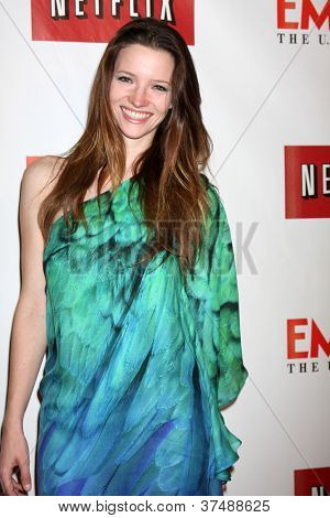 LOS ANGELES - október 2-án: Talulah Riley megérkezik a birodalom minket a iPad dob o Sunset Tower Hotel