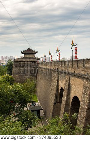 Xian City Walls Largest And Best Preserved Old City Walls In China