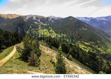 Kauneus Andorran Pyreneillä