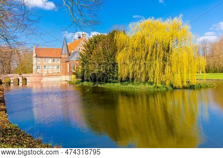 Burg Hulshoff, Munster, Castle And Park, Germany
