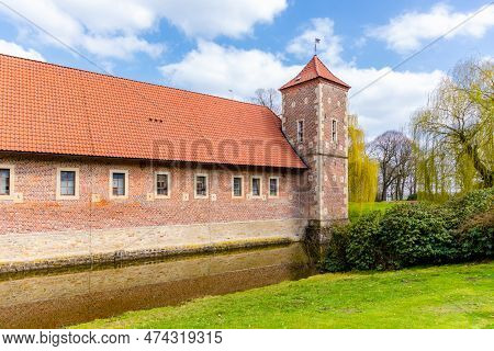 Burg Hulshoff, Munster, Castle And Park, Germany