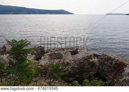 Fort Mezaluna Mesaluna Citadel Citadela Montenegro Herceg Novi. The Ruins Of An Ancient Stone Fortre