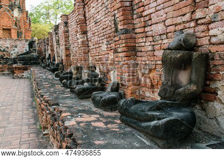 View Of The Buddhas Ruins Of Ayutthaya , At Wat Ratchaburana And Wat Phra Si Sanphet Temple.
