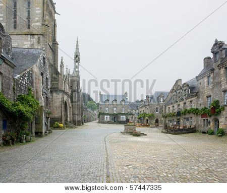 Locronan