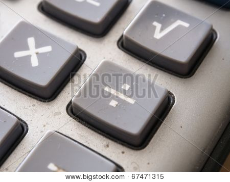 Key Division Of An Old Calculator