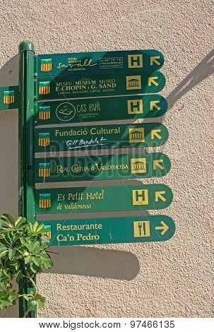 Valldemossa Street Signs
