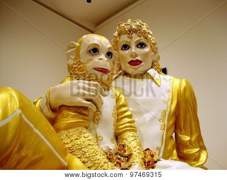 Jeff Koons - Michael Jackson And Bubbles Porcelain Sculptures