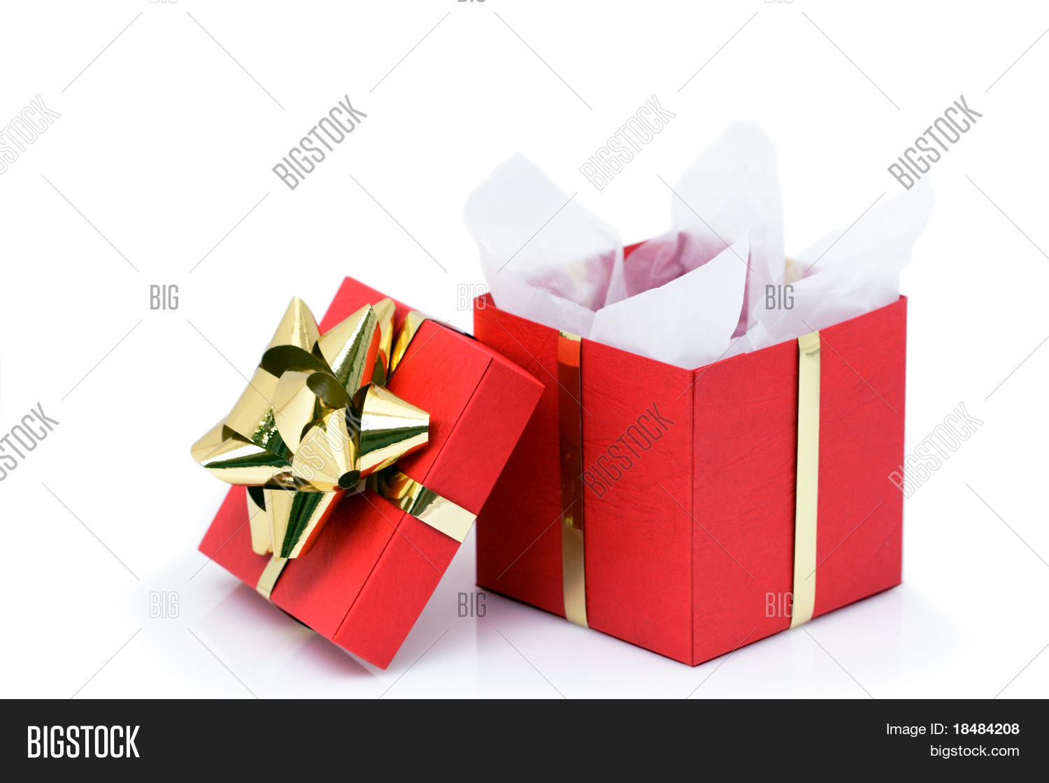 Открытая подарочная коробка. Открытый подарок. Открытый подарок. Открытая подарочная коробка. Открытая коробка с подарком.