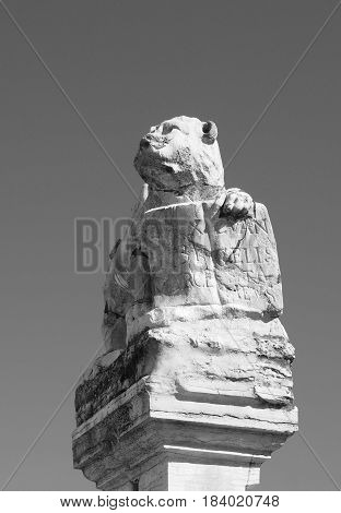 Venice statue of venetian lion saint mark