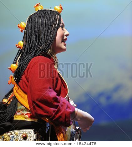 Ballerino etnico tibetano