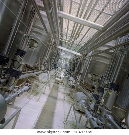 Tubazioni industriali - interni di una fabbrica chimica