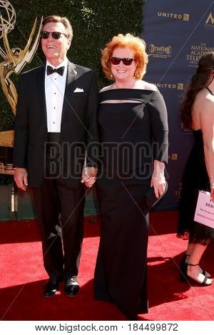 LOS ANGELES - APR 30:  Peter Bergman, Mariellen Bergman at the 44th Daytime Emmy Awards - Arrivals at the Pasadena Civic Auditorium on April 30, 2017 in Pasadena, CA