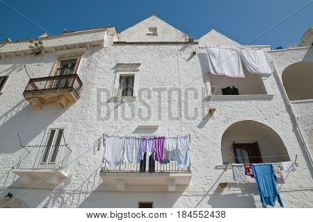 Characteristic alleyway of Locorotondo. Puglia. Southern Italy.
